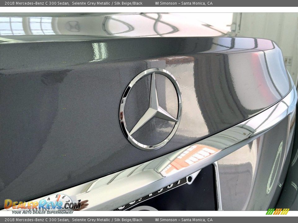 2018 Mercedes-Benz C 300 Sedan Selenite Grey Metallic / Silk Beige/Black Photo #7