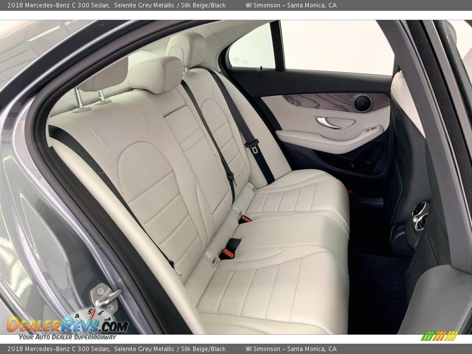 2018 Mercedes-Benz C 300 Sedan Selenite Grey Metallic / Silk Beige/Black Photo #19