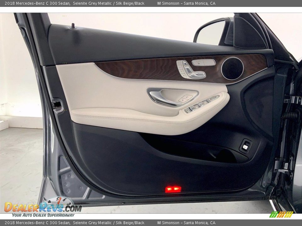 2018 Mercedes-Benz C 300 Sedan Selenite Grey Metallic / Silk Beige/Black Photo #26