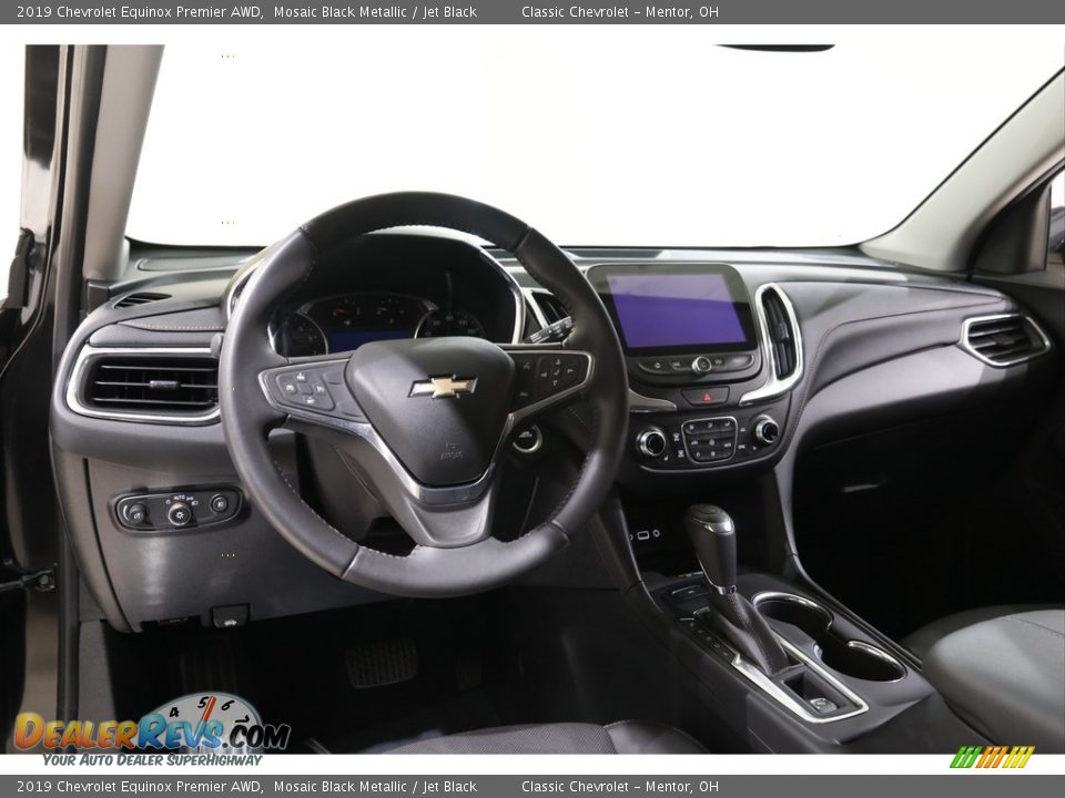 Dashboard of 2019 Chevrolet Equinox Premier AWD Photo #6