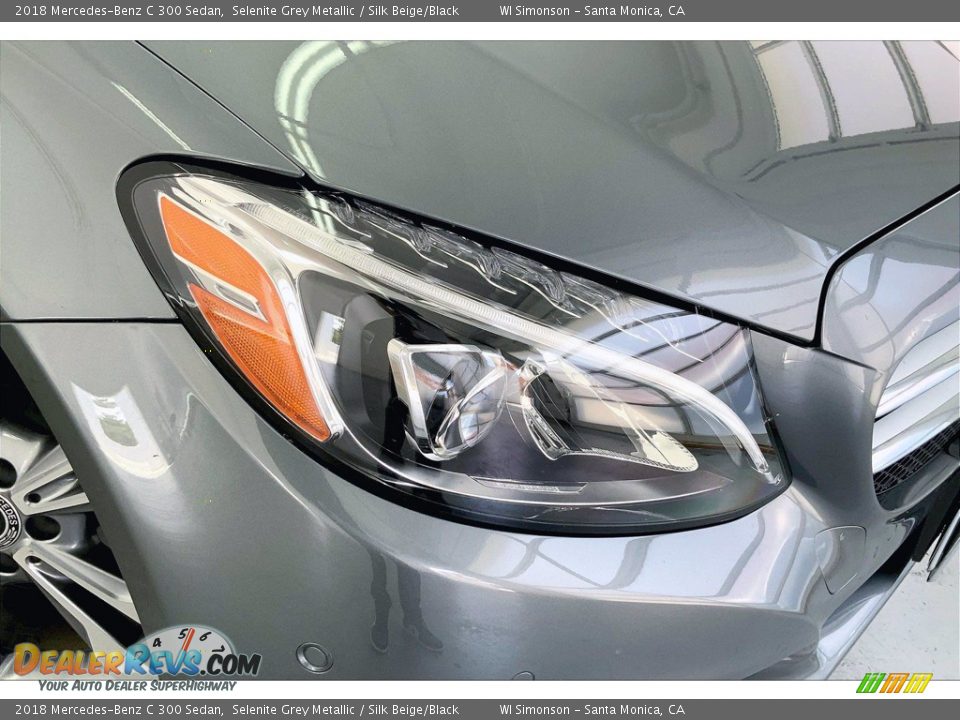 2018 Mercedes-Benz C 300 Sedan Selenite Grey Metallic / Silk Beige/Black Photo #28