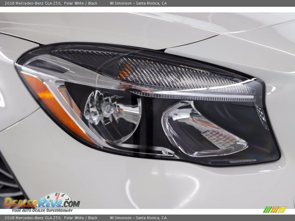 2018 Mercedes-Benz GLA 250 Polar White / Black Photo #4