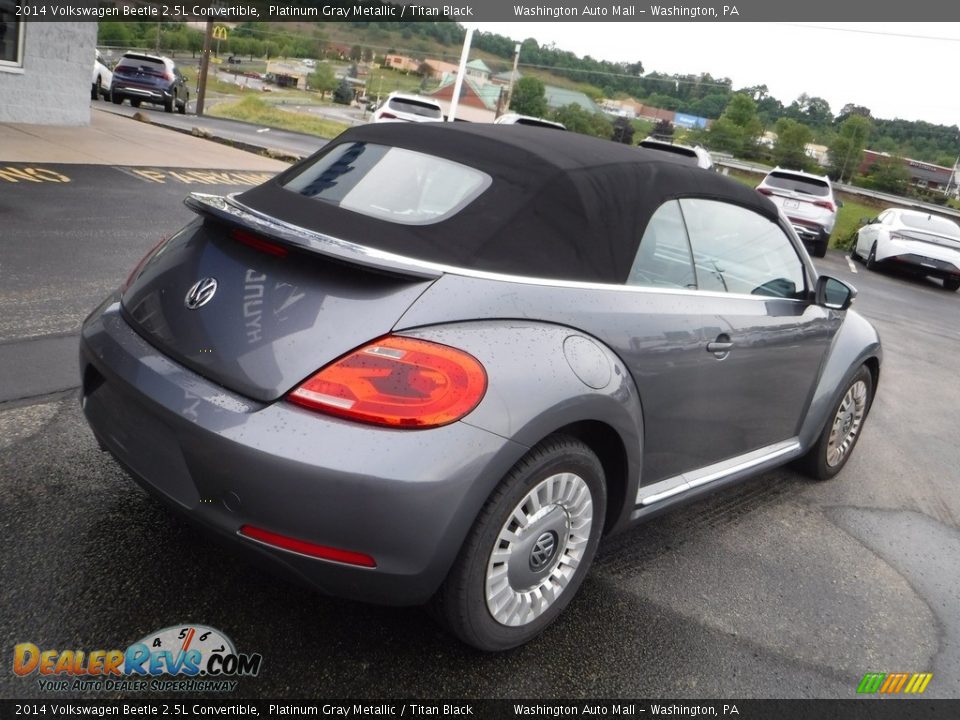 2014 Volkswagen Beetle 2.5L Convertible Platinum Gray Metallic / Titan Black Photo #11