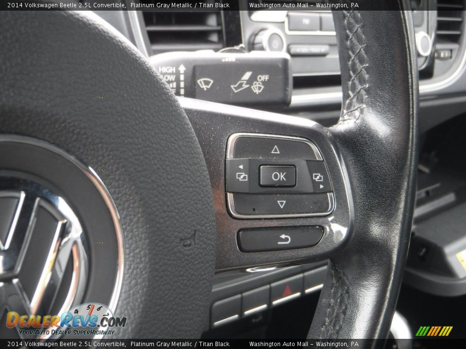 2014 Volkswagen Beetle 2.5L Convertible Steering Wheel Photo #23