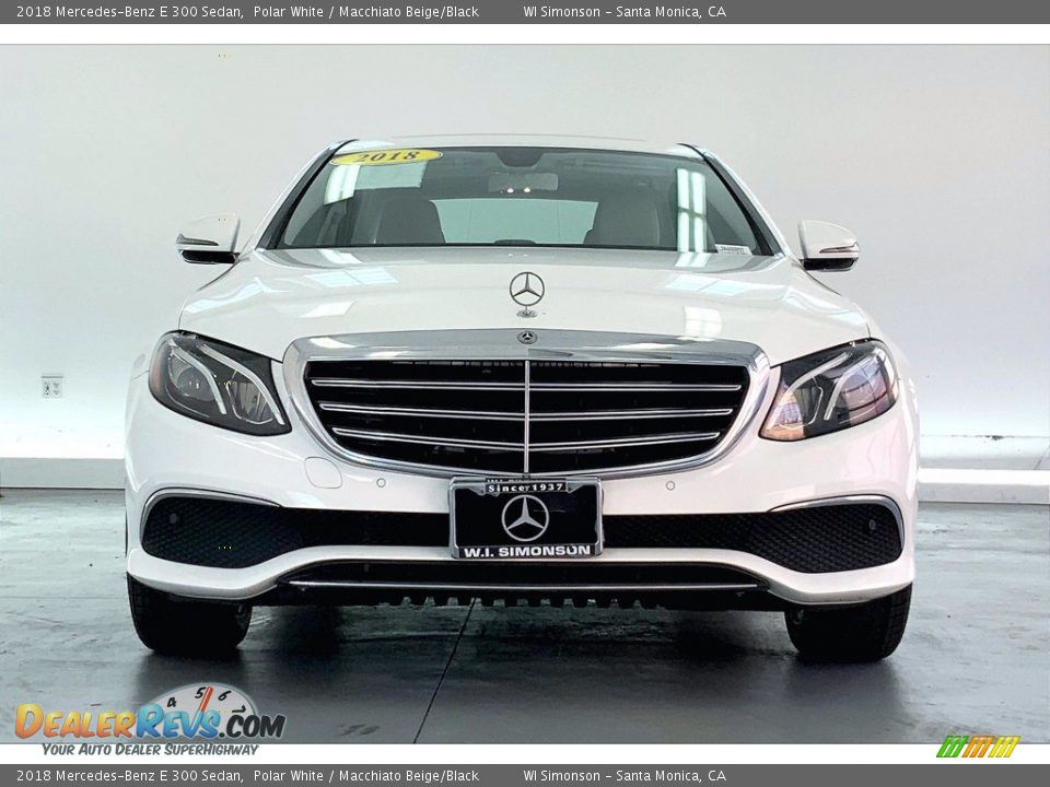 2018 Mercedes-Benz E 300 Sedan Polar White / Macchiato Beige/Black Photo #2