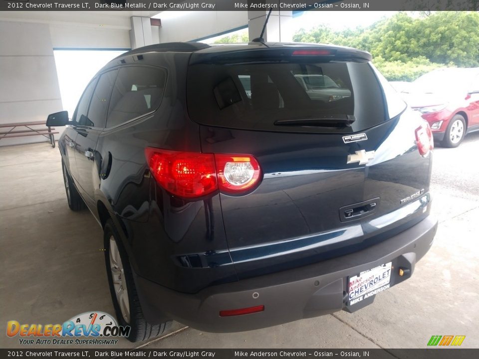 2012 Chevrolet Traverse LT Dark Blue Metallic / Dark Gray/Light Gray Photo #8