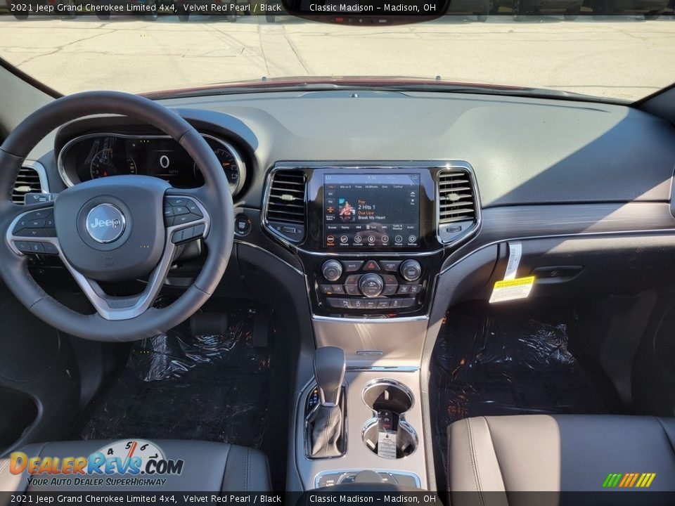 2021 Jeep Grand Cherokee Limited 4x4 Velvet Red Pearl / Black Photo #4