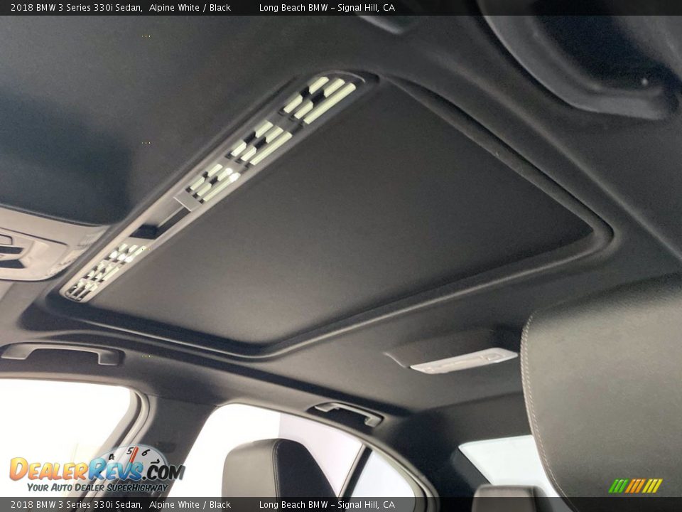 2018 BMW 3 Series 330i Sedan Alpine White / Black Photo #31