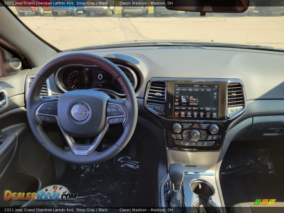 2021 Jeep Grand Cherokee Laredo 4x4 Sting-Gray / Black Photo #4
