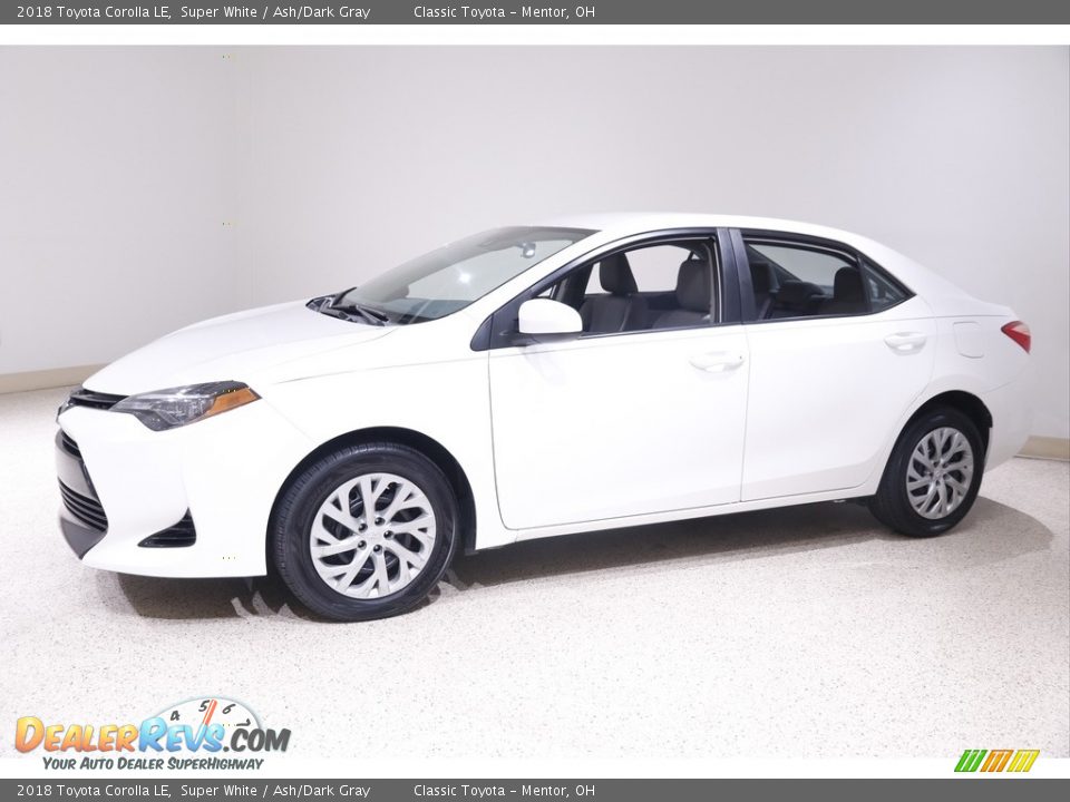 2018 Toyota Corolla LE Super White / Ash/Dark Gray Photo #3