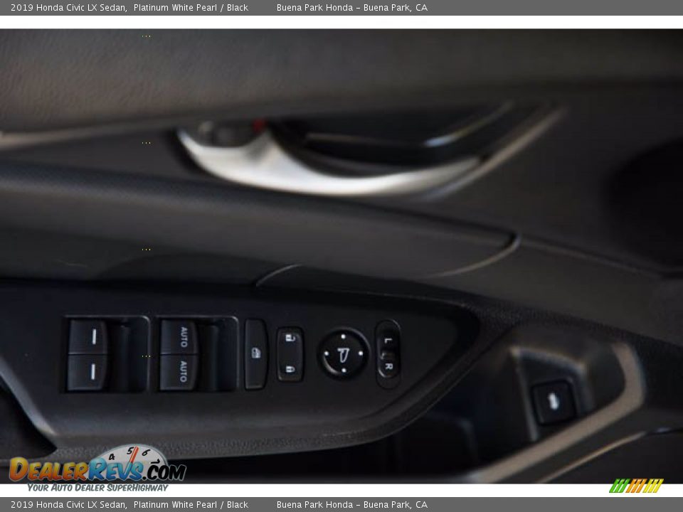 2019 Honda Civic LX Sedan Platinum White Pearl / Black Photo #30