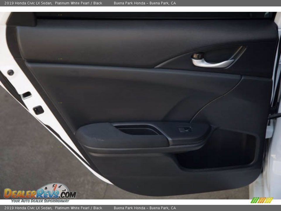 2019 Honda Civic LX Sedan Platinum White Pearl / Black Photo #31
