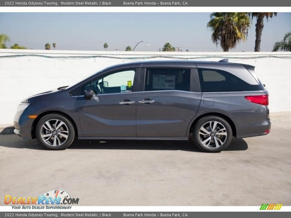 2022 Honda Odyssey Touring Modern Steel Metallic / Black Photo #4