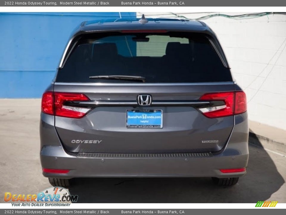 2022 Honda Odyssey Touring Modern Steel Metallic / Black Photo #5