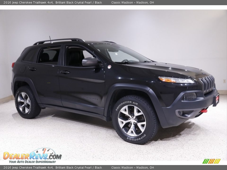 2016 Jeep Cherokee Trailhawk 4x4 Brilliant Black Crystal Pearl / Black Photo #1