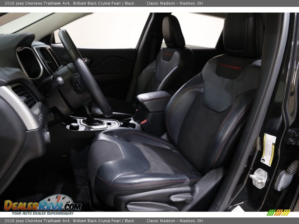 2016 Jeep Cherokee Trailhawk 4x4 Brilliant Black Crystal Pearl / Black Photo #5