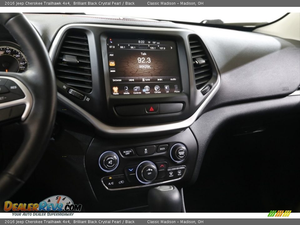 2016 Jeep Cherokee Trailhawk 4x4 Brilliant Black Crystal Pearl / Black Photo #9