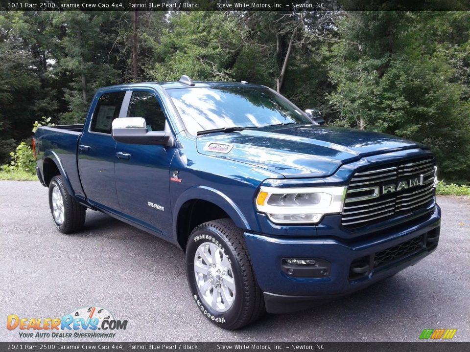 Front 3/4 View of 2021 Ram 2500 Laramie Crew Cab 4x4 Photo #4