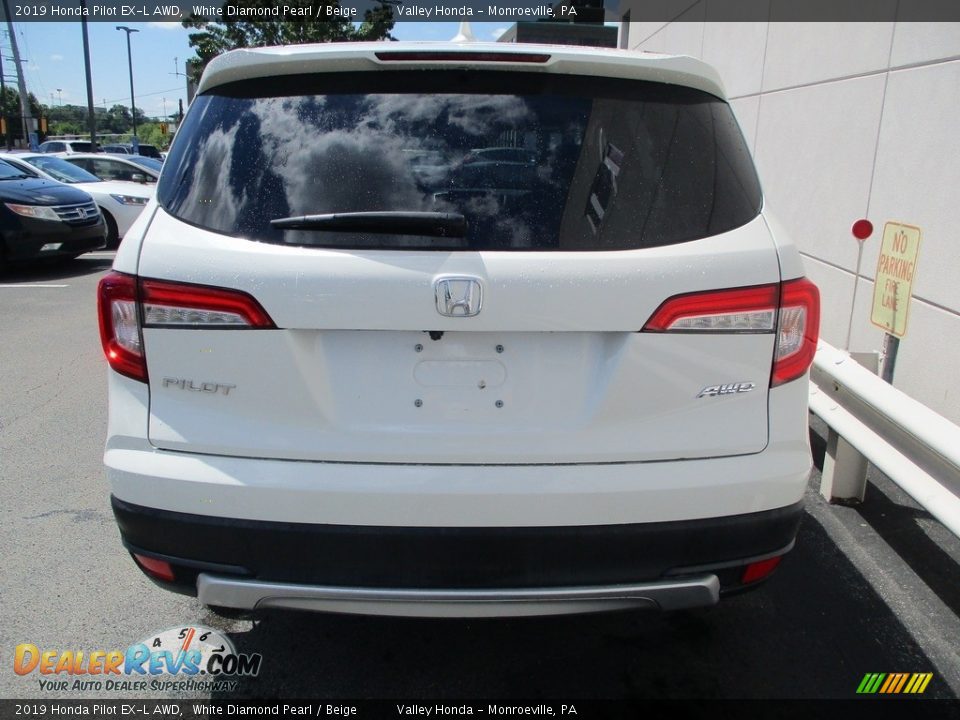 2019 Honda Pilot EX-L AWD White Diamond Pearl / Beige Photo #4