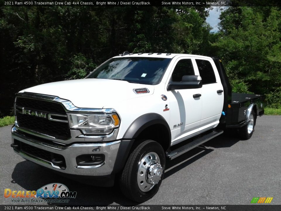 2021 Ram 4500 Tradesman Crew Cab 4x4 Chassis Bright White / Diesel Gray/Black Photo #2