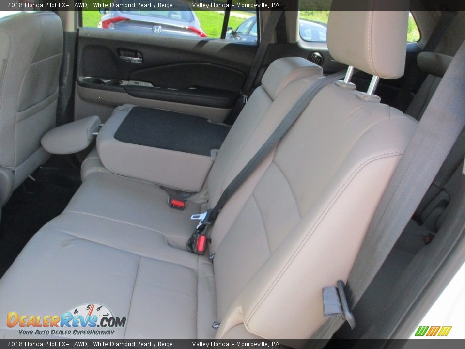 2018 Honda Pilot EX-L AWD White Diamond Pearl / Beige Photo #11