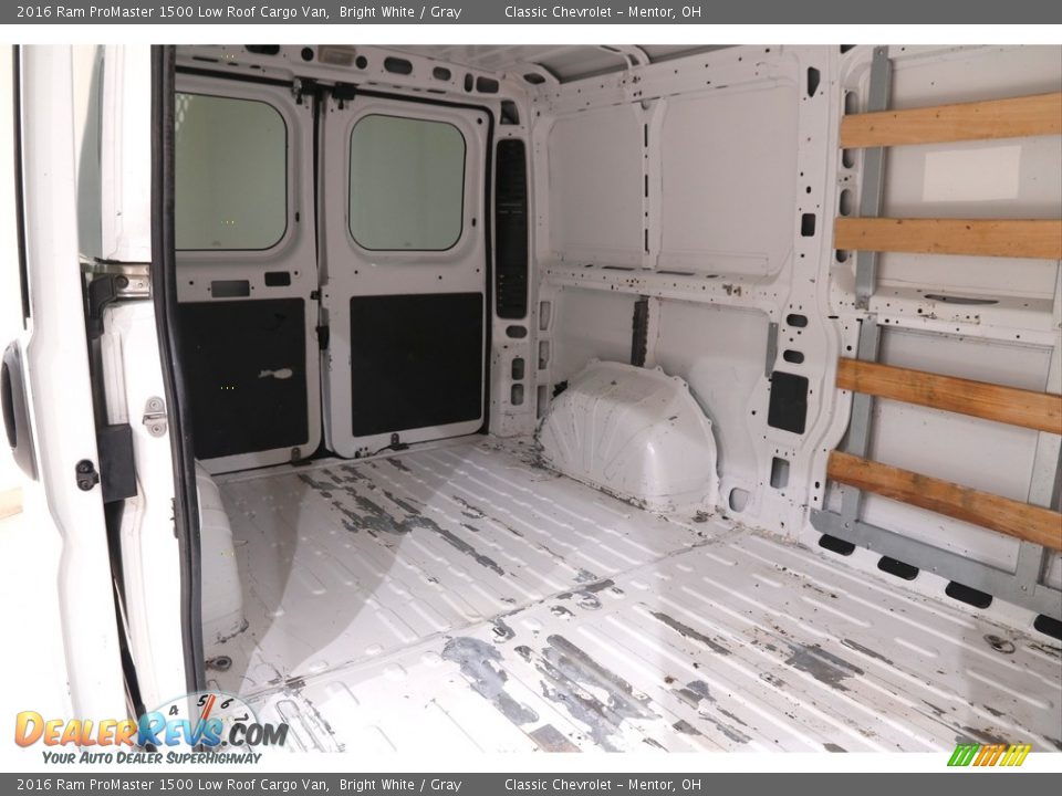 2016 Ram ProMaster 1500 Low Roof Cargo Van Bright White / Gray Photo #13