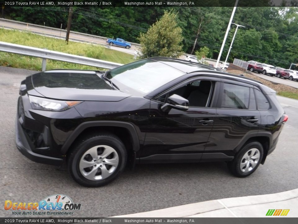 2019 Toyota RAV4 LE AWD Midnight Black Metallic / Black Photo #14