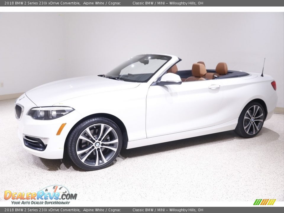 Front 3/4 View of 2018 BMW 2 Series 230i xDrive Convertible Photo #4