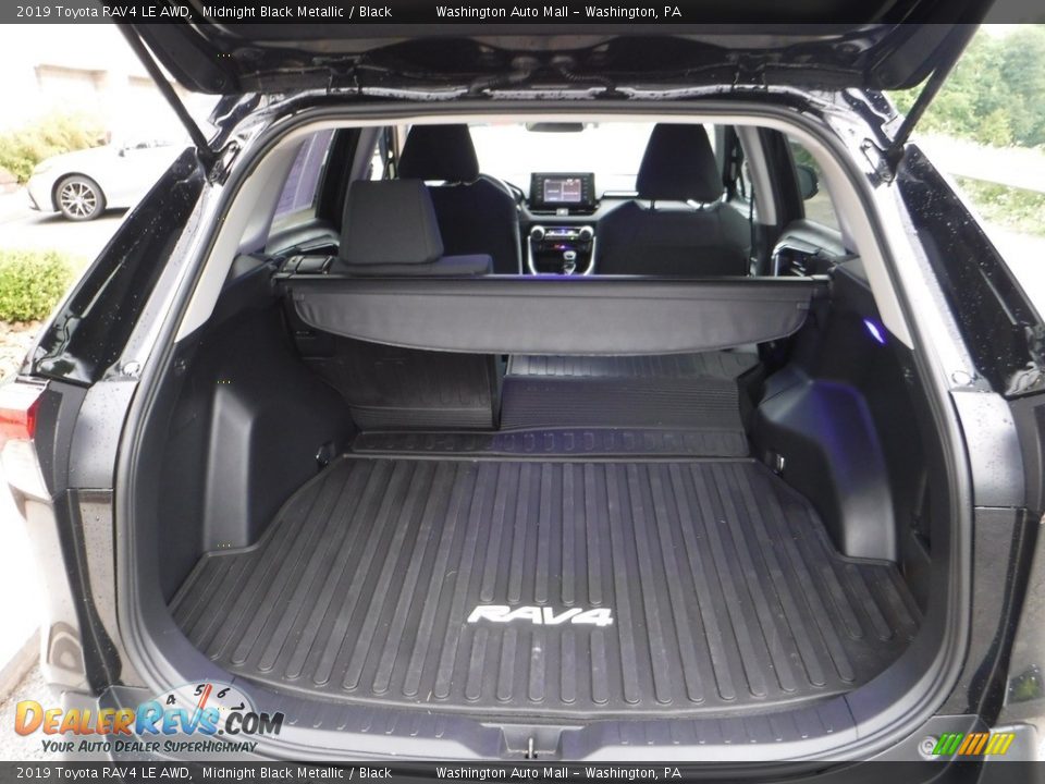 2019 Toyota RAV4 LE AWD Midnight Black Metallic / Black Photo #26