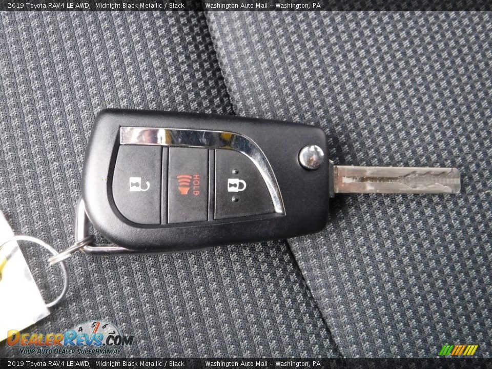 2019 Toyota RAV4 LE AWD Midnight Black Metallic / Black Photo #28
