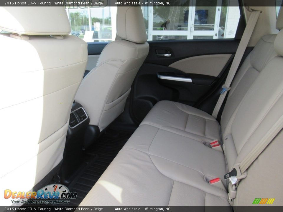 2016 Honda CR-V Touring White Diamond Pearl / Beige Photo #10