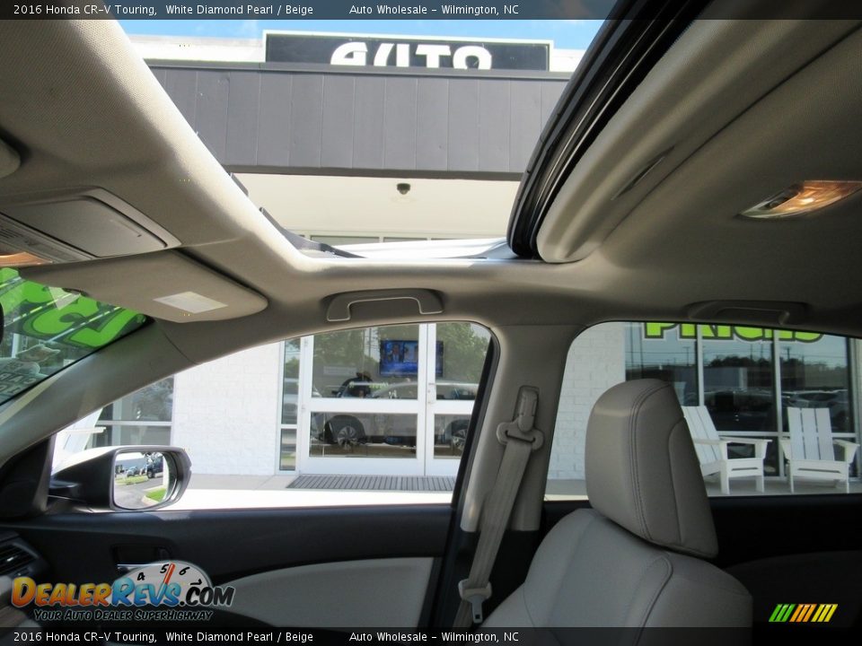 2016 Honda CR-V Touring White Diamond Pearl / Beige Photo #13