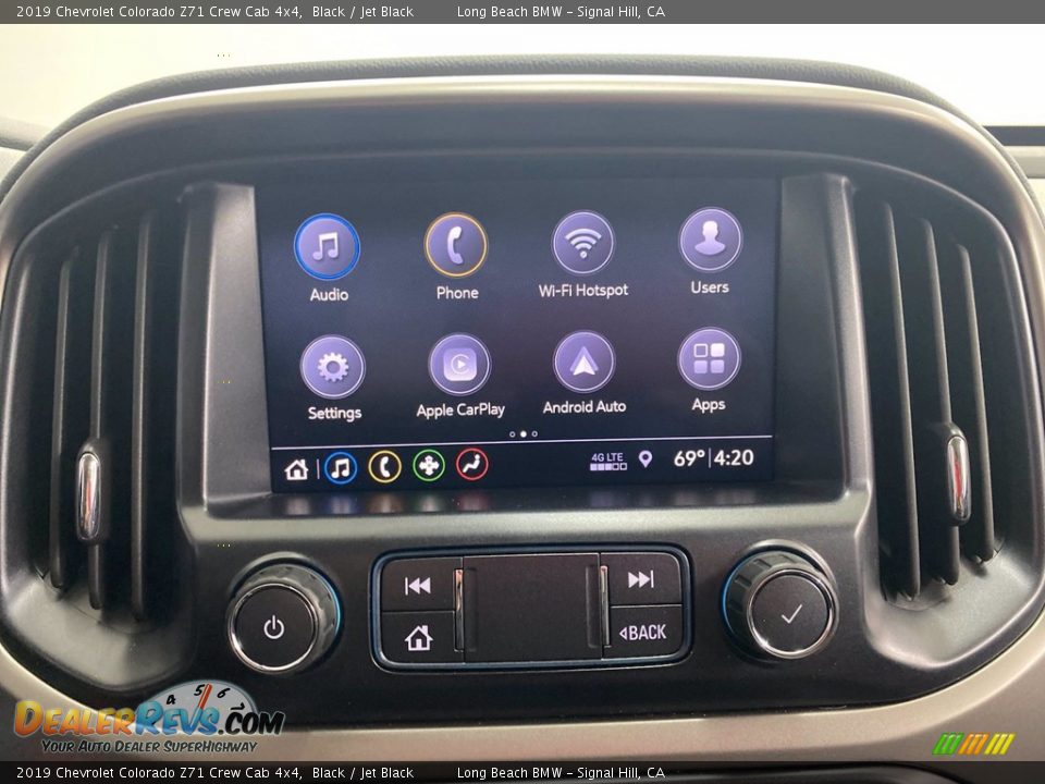 Controls of 2019 Chevrolet Colorado Z71 Crew Cab 4x4 Photo #23