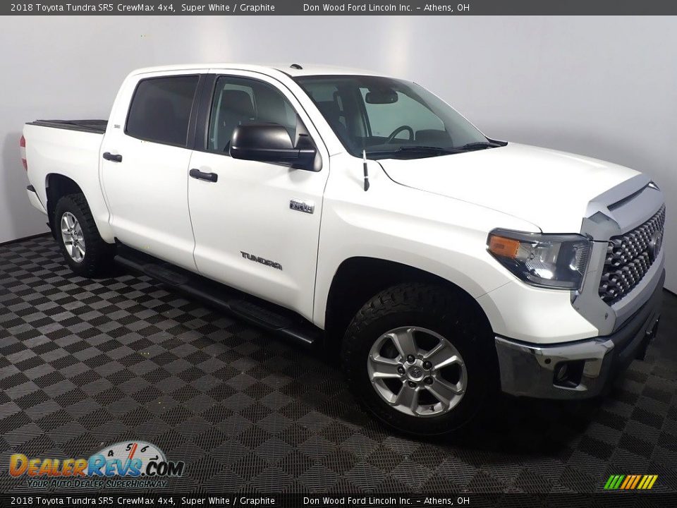 2018 Toyota Tundra SR5 CrewMax 4x4 Super White / Graphite Photo #3