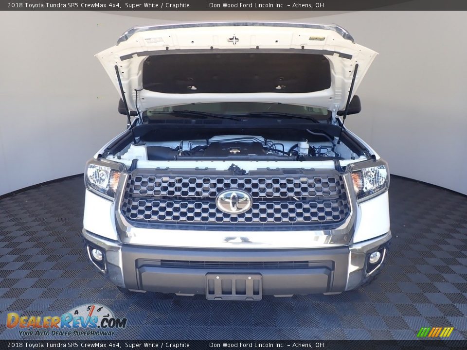 2018 Toyota Tundra SR5 CrewMax 4x4 Super White / Graphite Photo #6