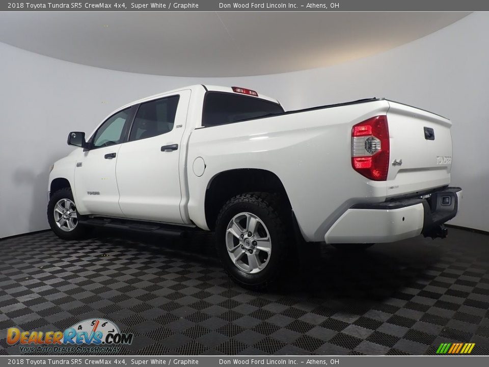 2018 Toyota Tundra SR5 CrewMax 4x4 Super White / Graphite Photo #11