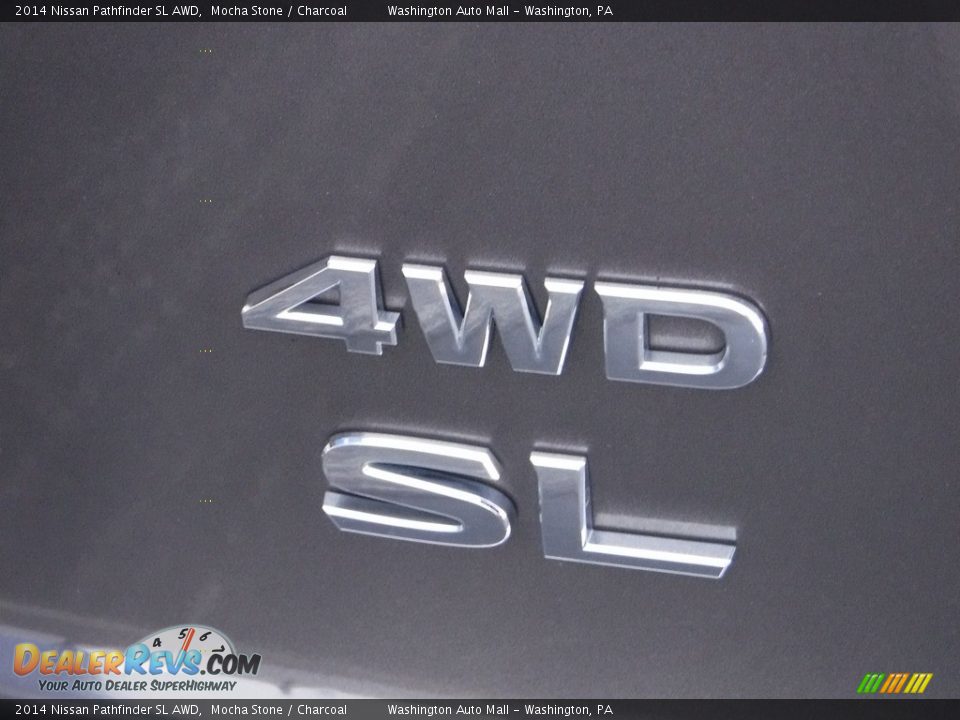 2014 Nissan Pathfinder SL AWD Mocha Stone / Charcoal Photo #10