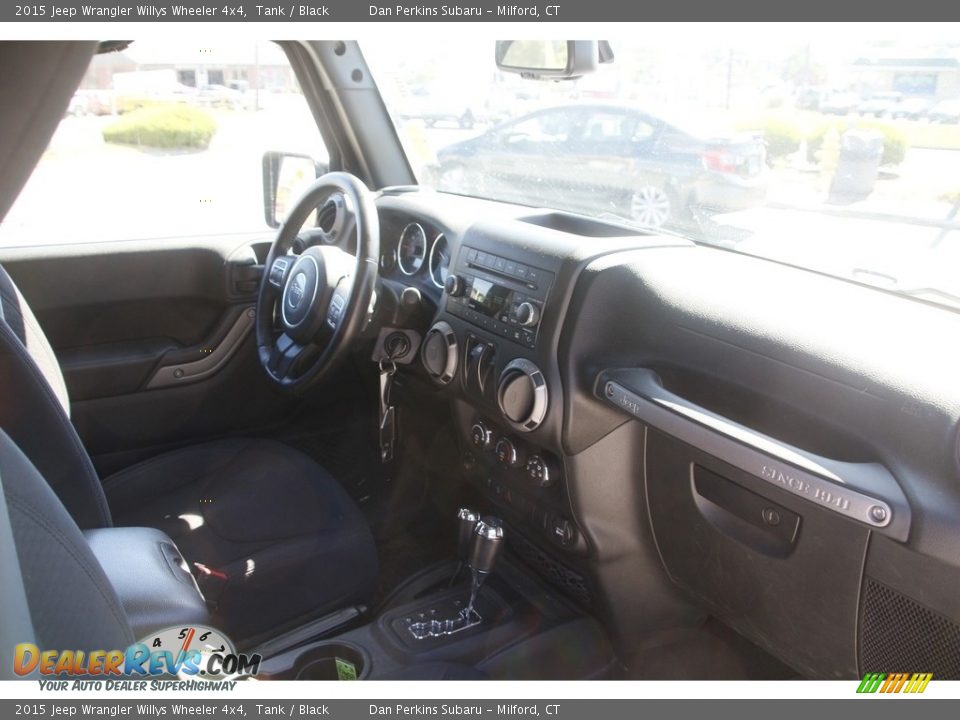 2015 Jeep Wrangler Willys Wheeler 4x4 Tank / Black Photo #13