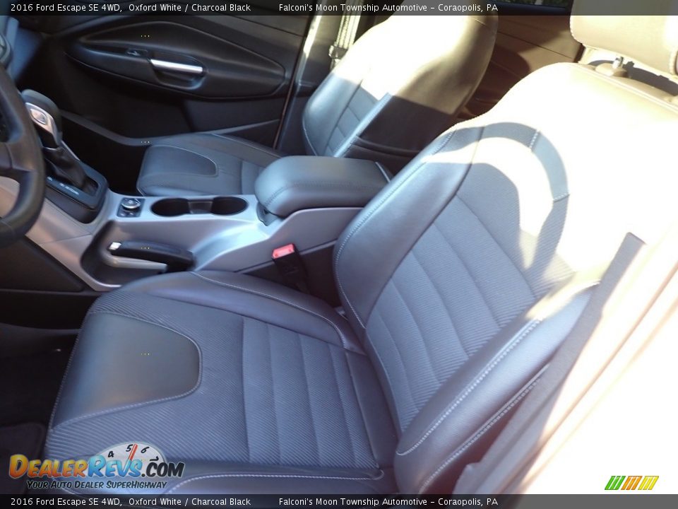 2016 Ford Escape SE 4WD Oxford White / Charcoal Black Photo #17