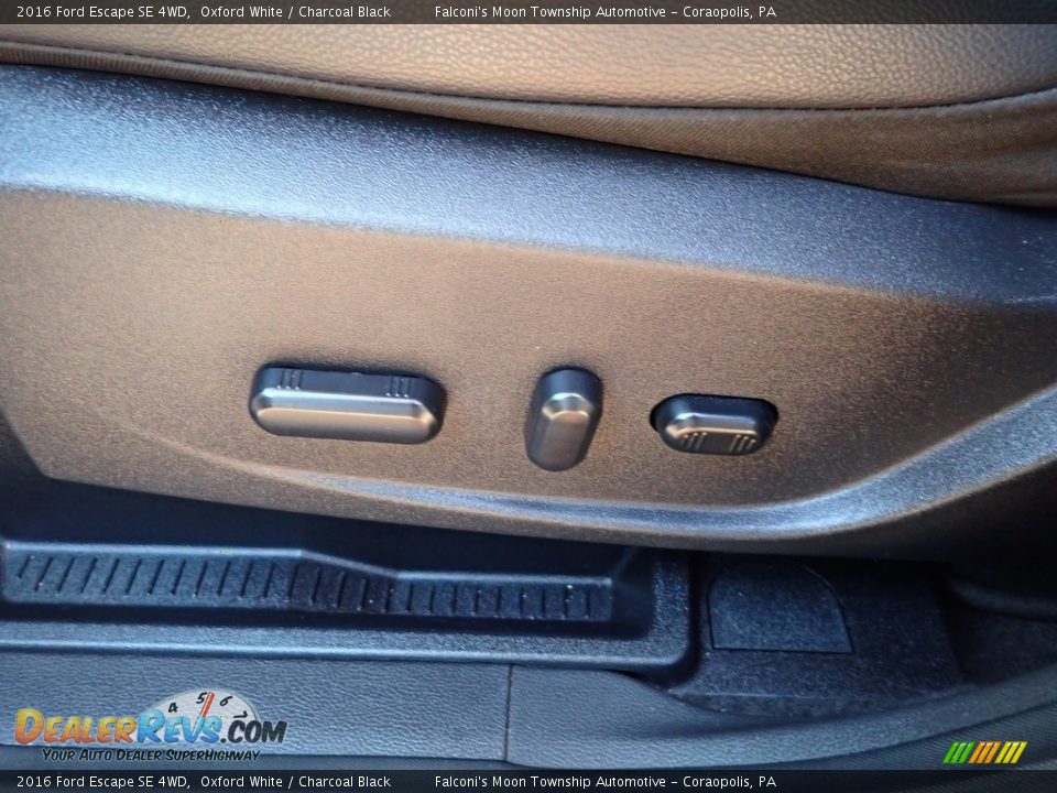 2016 Ford Escape SE 4WD Oxford White / Charcoal Black Photo #22