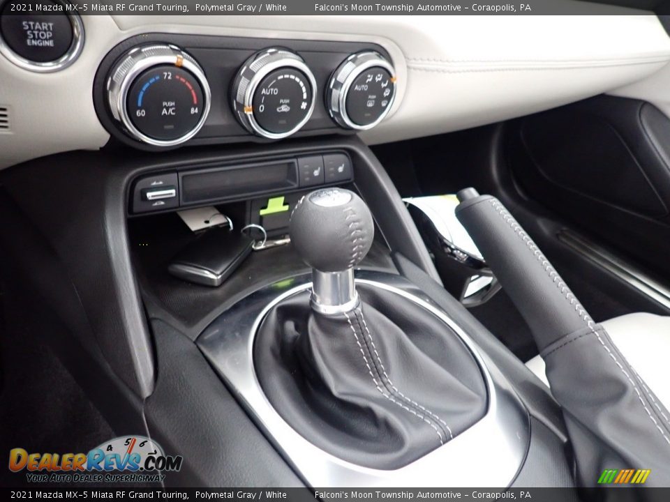 2021 Mazda MX-5 Miata RF Grand Touring Shifter Photo #17