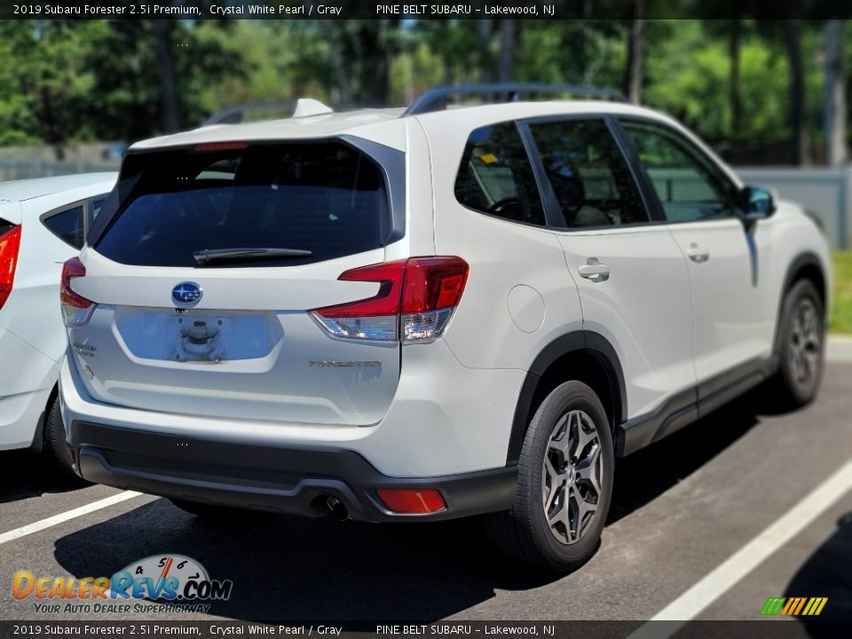 2019 Subaru Forester 2.5i Premium Crystal White Pearl / Gray Photo #4