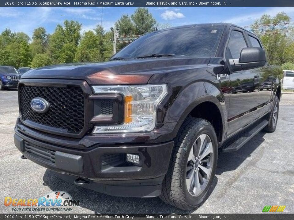 Front 3/4 View of 2020 Ford F150 STX SuperCrew 4x4 Photo #2