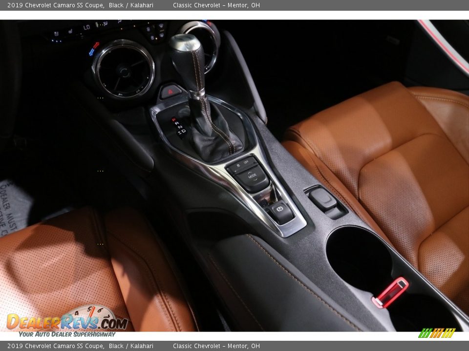 2019 Chevrolet Camaro SS Coupe Shifter Photo #13