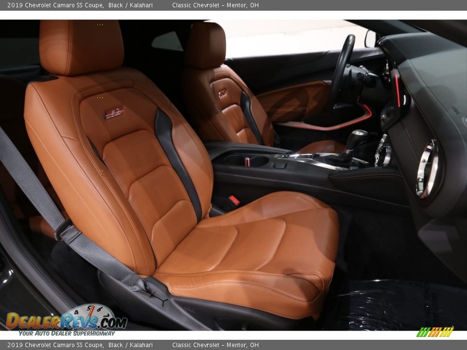 Front Seat of 2019 Chevrolet Camaro SS Coupe Photo #14