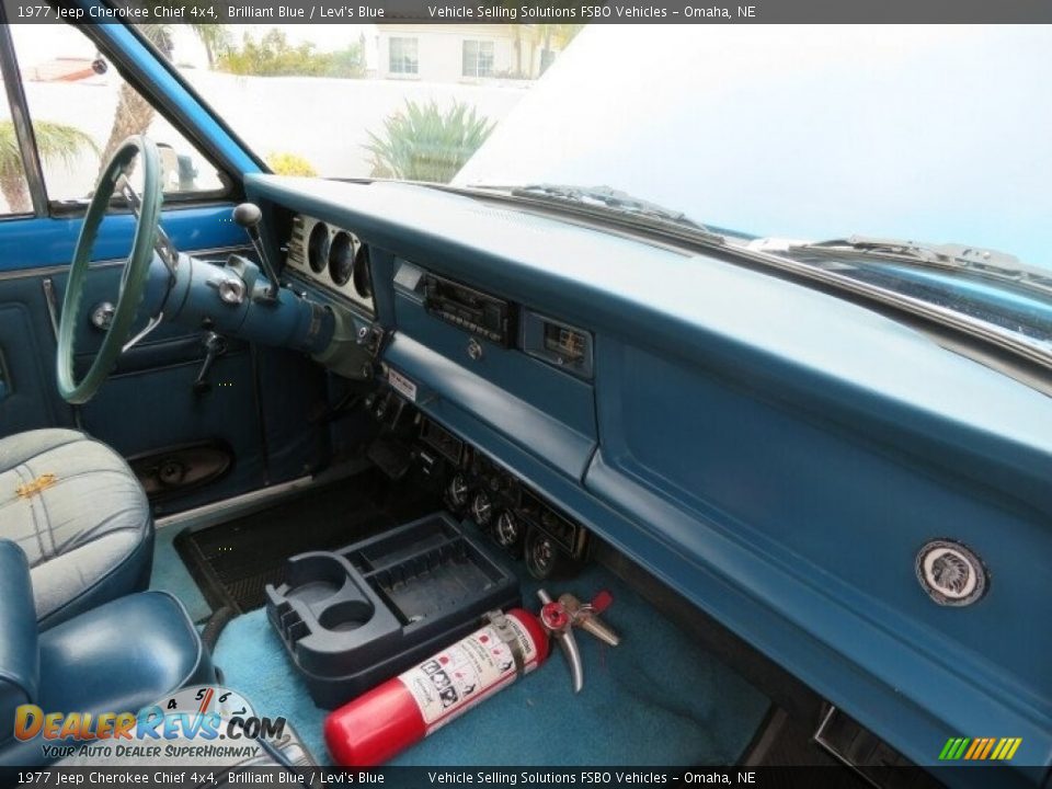 Dashboard of 1977 Jeep Cherokee Chief 4x4 Photo #6