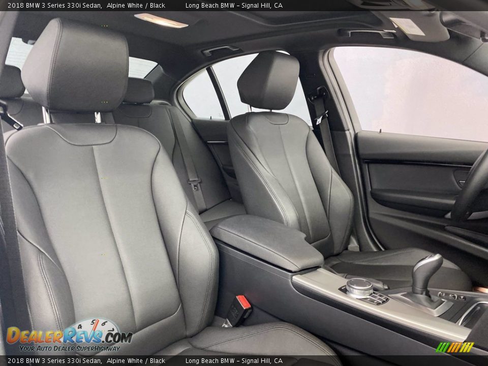 2018 BMW 3 Series 330i Sedan Alpine White / Black Photo #34