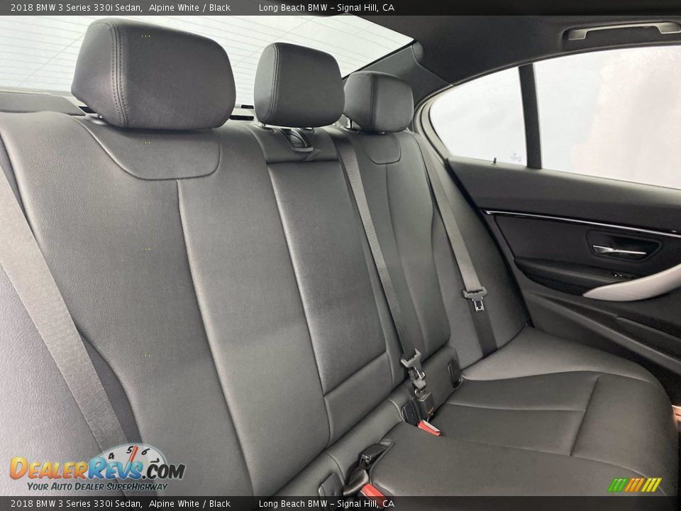 2018 BMW 3 Series 330i Sedan Alpine White / Black Photo #36