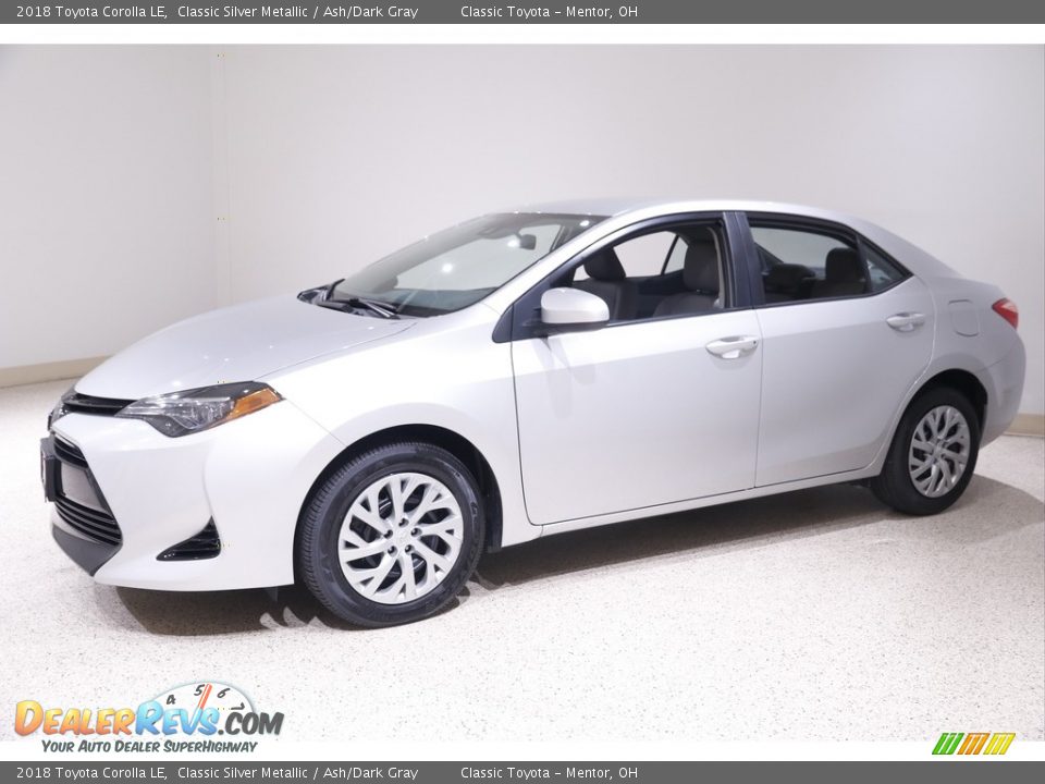 2018 Toyota Corolla LE Classic Silver Metallic / Ash/Dark Gray Photo #3