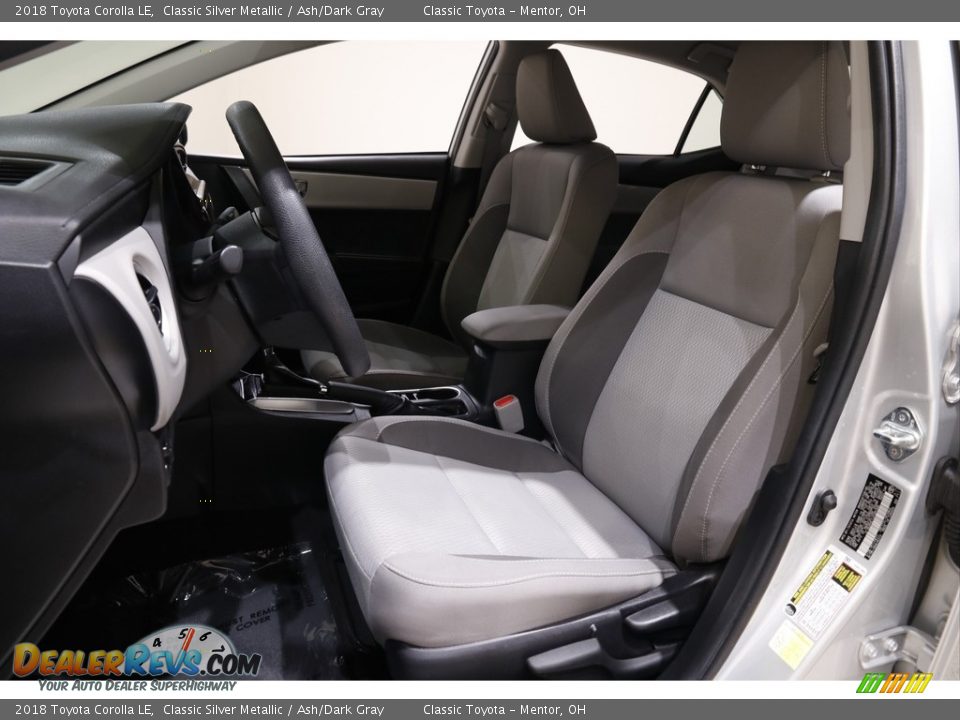 2018 Toyota Corolla LE Classic Silver Metallic / Ash/Dark Gray Photo #5